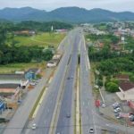 Prefeitura de Rio do Sul Retira Muretas de Proteção Próximo ao Túnel de Acesso ao Bairro Canoas