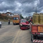 Incêndio em estufa de fumo é controlado por bombeiros voluntários de Presidente Getúlio em Witmarsum