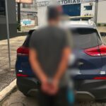 Homem invade casa da ex e ataca atual companheiro com faca em Rio do Sul