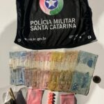 Capotamento deixa três pessoas feridas na SC-350 em Taió