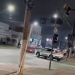 Caminhão carregado de madeira tomba e interdita a BR-470 em Ibirama