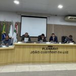 Veículo sai da pista e deixa dois jovens feridos em Agrolândia