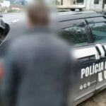 Incêndio destrói veículo em Imbuia antes da chegada dos bombeiros