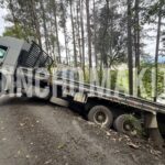 Incêndio de grandes proporções destrói residência no Centro de Imbuia
