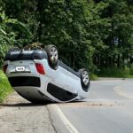 Tombamento de caminhão é registrado na BR-470 em Pouso Redondo