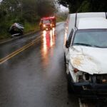 Acidente entre carro e caminhão deixa criança ferida na BR-470 em Pouso Redondo